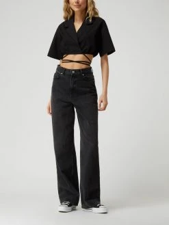 EDITED Cropped Wickelbluse Aus Bio-Baumwolle Modell 'Ira' - Schwarz