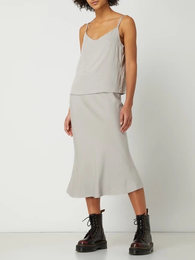 Armedangels Top Aus Viskose Modell 'Saade' - Silber 1 Armedangels Top Aus Viskose Modell 'Saade' - Silber