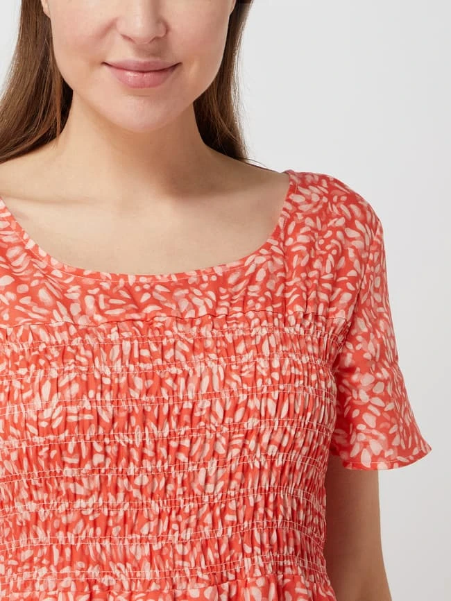 Armedangels Blusenshirt Aus Lyocell Mit Gesmoktem Einsatz Modell 'Memaa' - Rot 3 Armedangels Blusenshirt Aus Lyocell Mit Gesmoktem Einsatz Modell 'Memaa' - Rot – Bild 3