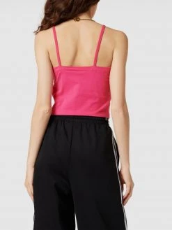 Adidas Originals Crop Top Mit Label-Streifen - Pink -Kendall & Kylie Shop 6t9l0h2c8p74ij26a9656h2a6t452d2f6l4kil2e94s34j9j854kola76spj6i1p8kr3eha38t232c9m6so3cp1lcdh36dpic4om6cpkchijaob66ss64dr460r32chi71h66pg