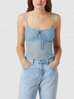 REVIEW Body Mit Floralem Muster - Himmelblau -Kendall & Kylie Shop 9csj4ga69h3jajaf9h83ci29912j0dpo915kcdi7954koe2dal5kuhpn6h4kicak9t454d1hah438i9ia13j4dhkc8ojcdj561ij0d1kccqm4eb2ckpmcp1oc8s30e32c8qm2o8