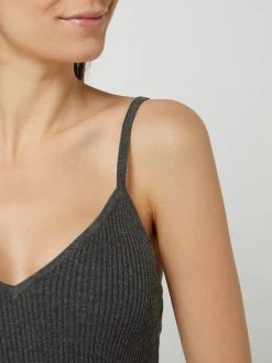 REVIEW Top Aus Baumwoll-Viskose-Mix - Mittelgrau Meliert -Kendall & Kylie Shop 9d830ga8agsk8ipm85a4ohib74skal9l99a48cq66sq5aca28t0j8kae9co3ila98524aja29133akhi64o66phn70rj4c9l6ko68p9k6kq66oj5c4pmcd3268pj6opl61hm8p8