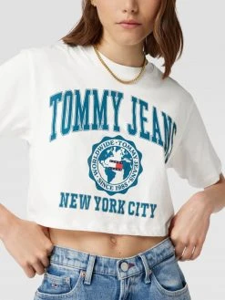 Tommy Jeans Cropped T-Shirt Mit Label-Print Modell 'SUPER CROP COLLEGE' - Weiß -Kendall & Kylie Shop 9la50d2ea555acql912j6jq475650la16cq4qgah8oo3icih6db5ahhj6p944jah60q50ii38kpk2ihlal3jgd1nccrj2p3174qm4o9k6ss3ie1hckp3cp1h6lijcdr4c4ojgdo