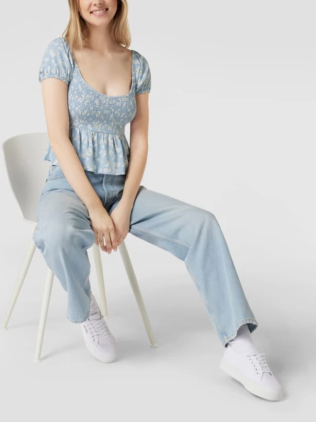 REVIEW Crop Top Mit Floralem Muster - Eisblau 1 REVIEW Crop Top Mit Floralem Muster - Eisblau